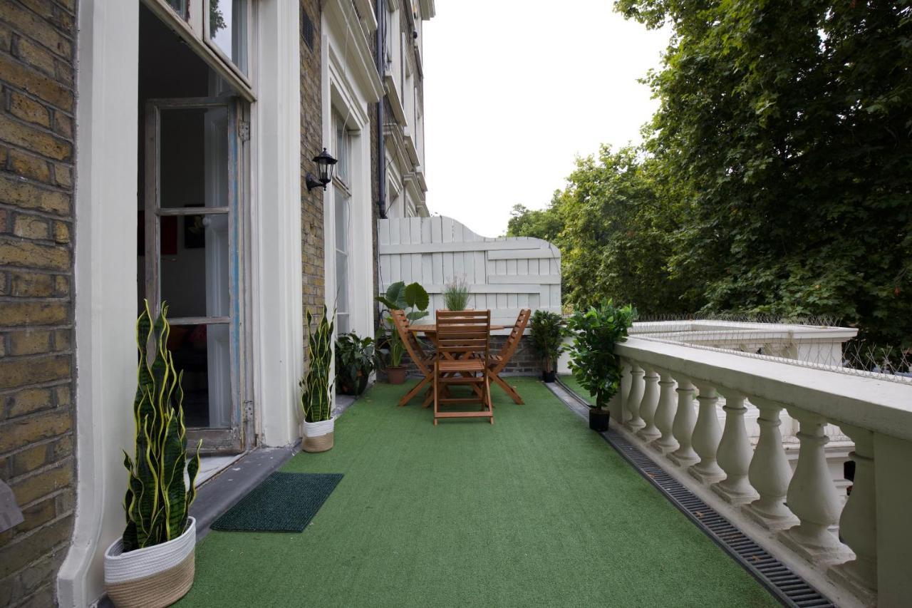 Large 2 Beds Flat Overlooking Clapham Common Park Лондон Екстериор снимка