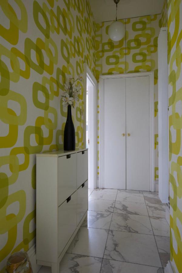 Large 2 Beds Flat Overlooking Clapham Common Park Лондон Екстериор снимка