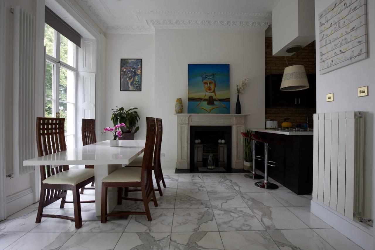 Large 2 Beds Flat Overlooking Clapham Common Park Лондон Екстериор снимка